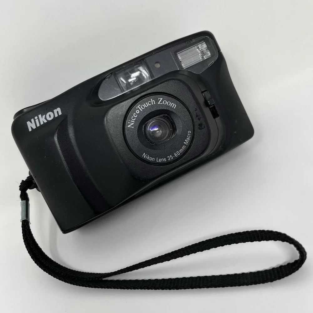 Nikon Nice-Touch Zoom 35mm Film Camera - Powers On / Red Light - FOR PARTS